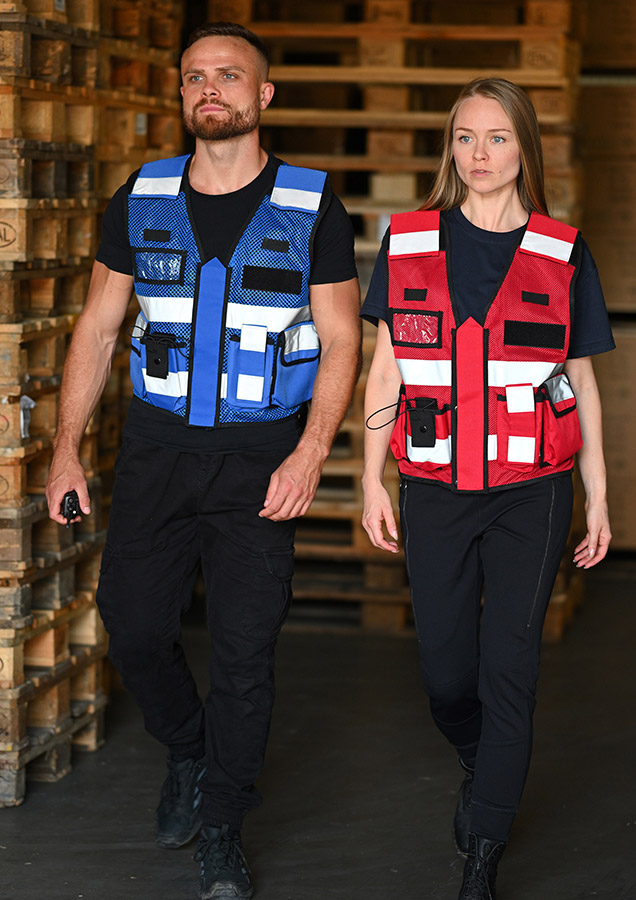 KXMTAC-mesh-weste-tactical-reflexstreifen-reissverschluss-taschen-klettverschluss-marineblau-rot-warnwesten-korntex-lifestyle.jpg